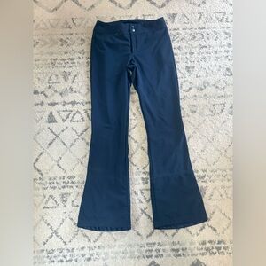 The North Face Women's Navy Fitted Flare snow skii snowboard pant. Like new